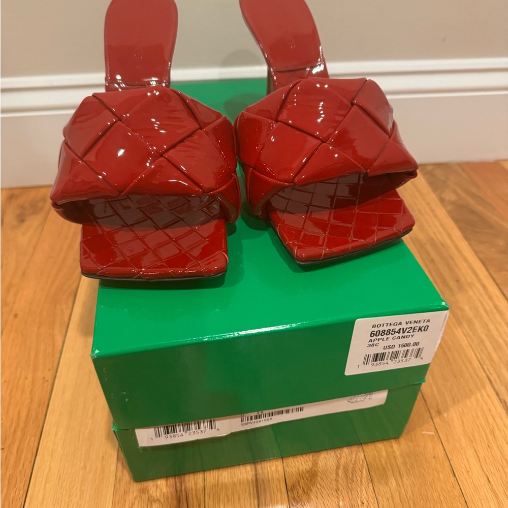 Bottega Veneta Glossy Red Quilted Sandals